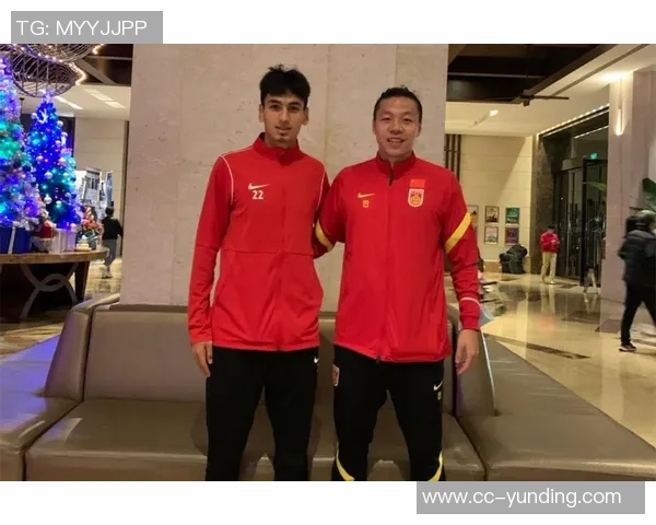 詹俊祝贺U23男足李昊单天保至尊成国足未来希望之星 詹俊祝贺U23男足李昊单天保至尊成国足未来希望之星